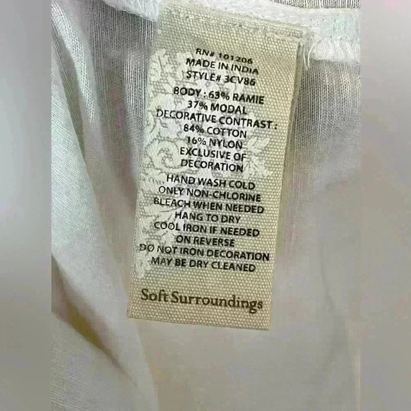 Soft Surroundings Lillith Tunic White Cream Button Front Lace Size Small P - Picture 15 of 15